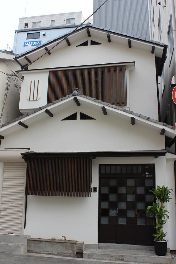 Tenma Itoya Guest House Осака Экстерьер фото